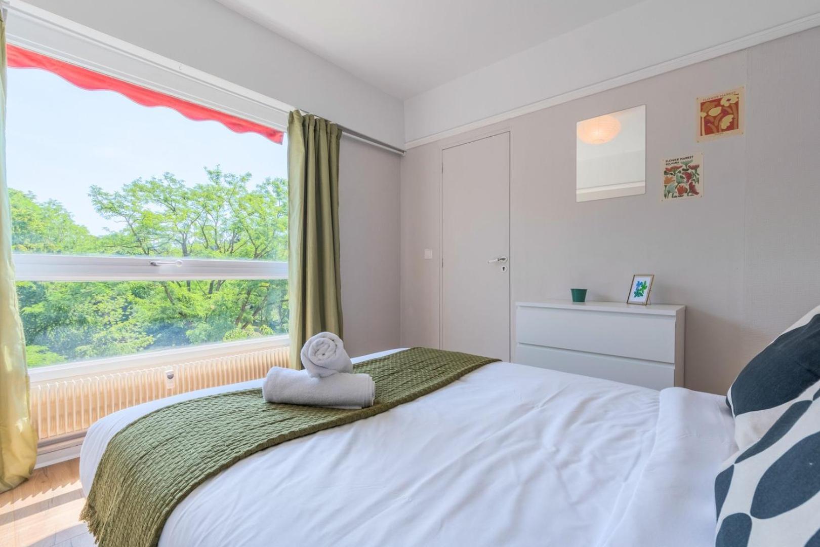 Spacious 3 Bedroom Apartment & Private Parking! Lambersart 외부 사진