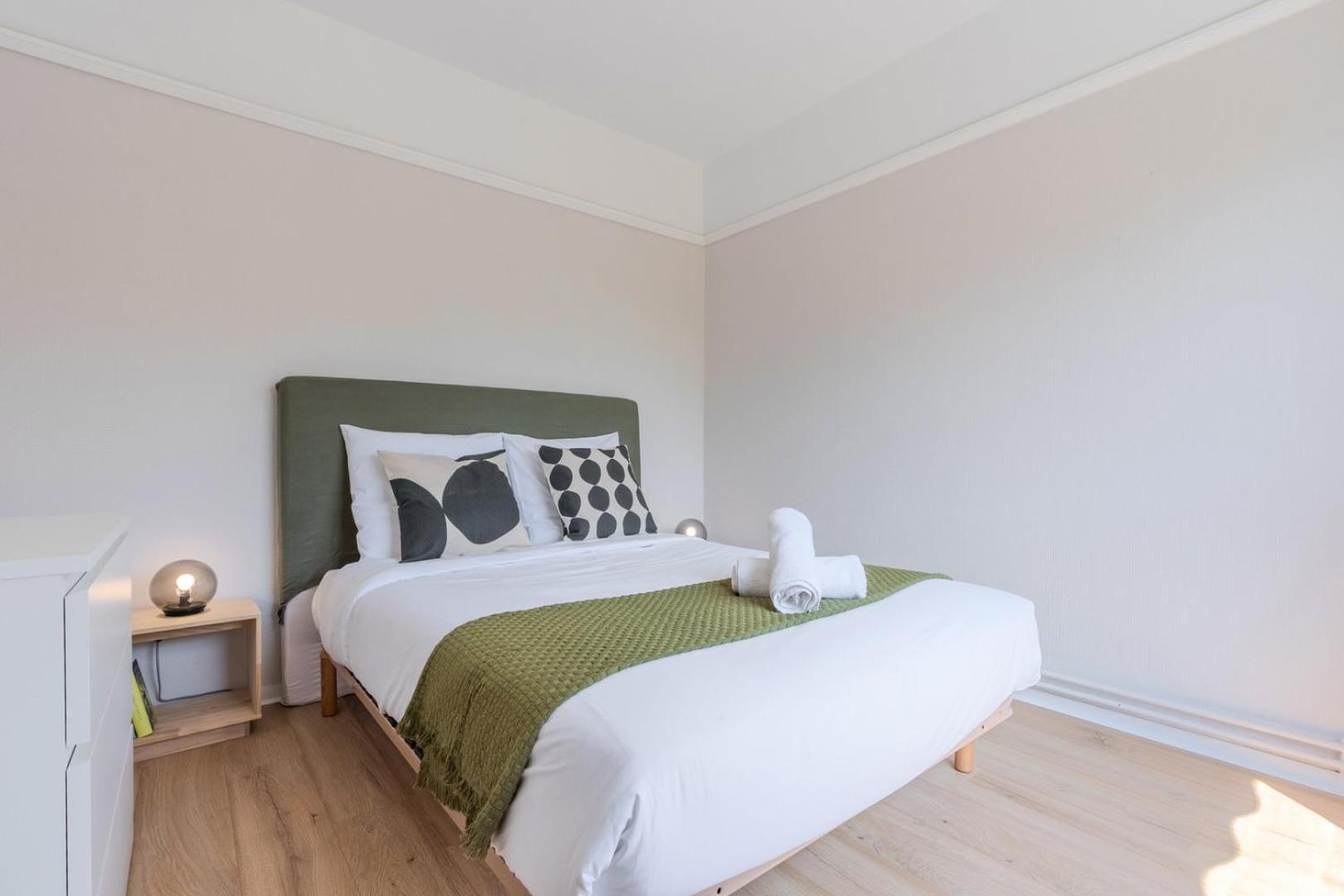 Spacious 3 Bedroom Apartment & Private Parking! Lambersart 외부 사진