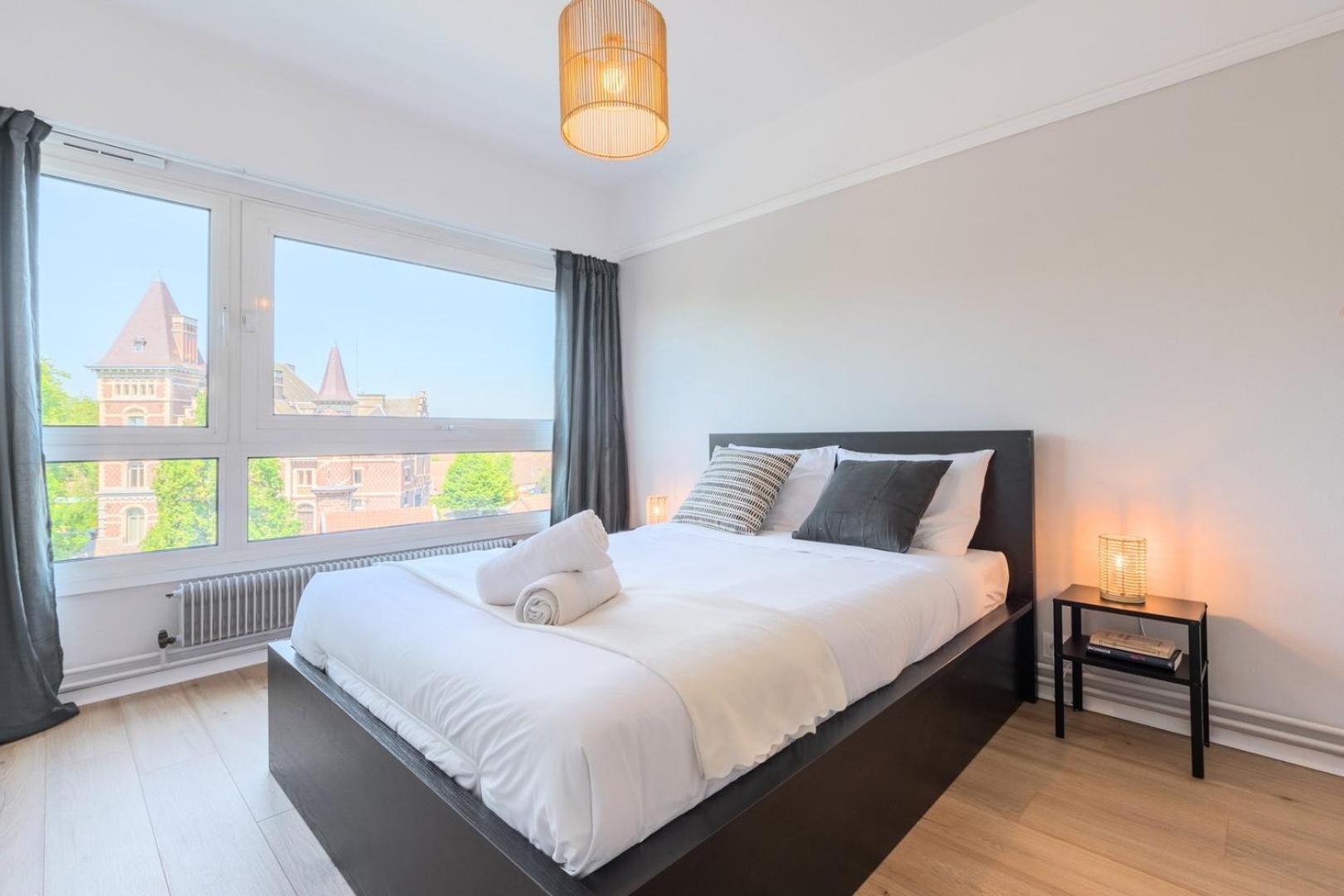 Spacious 3 Bedroom Apartment & Private Parking! Lambersart 외부 사진