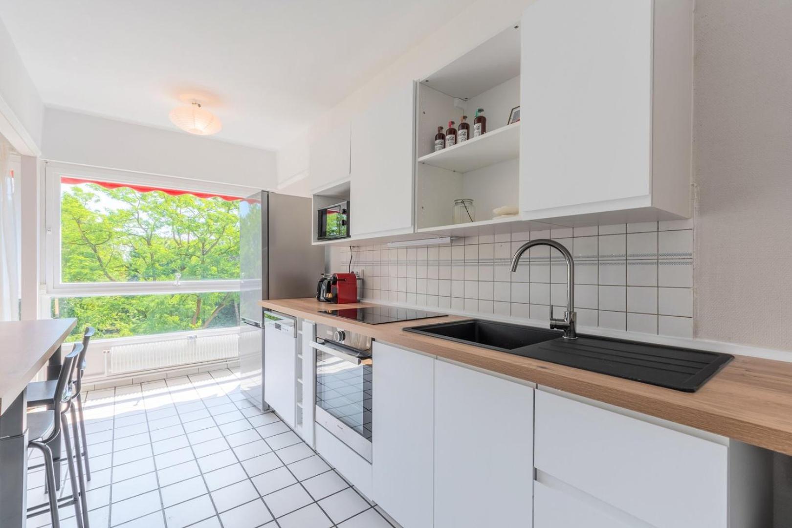 Spacious 3 Bedroom Apartment & Private Parking! Lambersart 외부 사진
