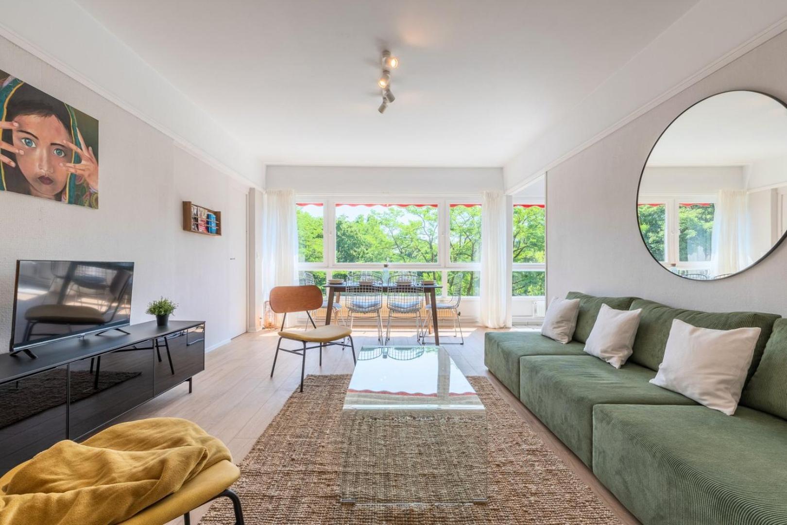 Spacious 3 Bedroom Apartment & Private Parking! Lambersart 외부 사진
